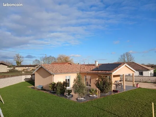 🏡 Coup de coeur - Villa récente de plain-pied avec grand espace extérieur couvert