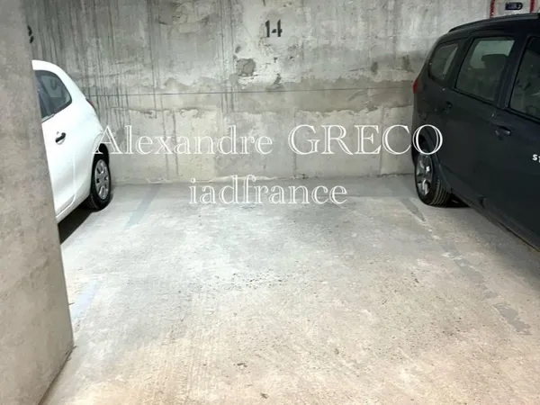 Vente Parking/garage/box 12 m²