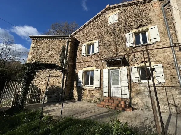Maison en pierre T4 Coux