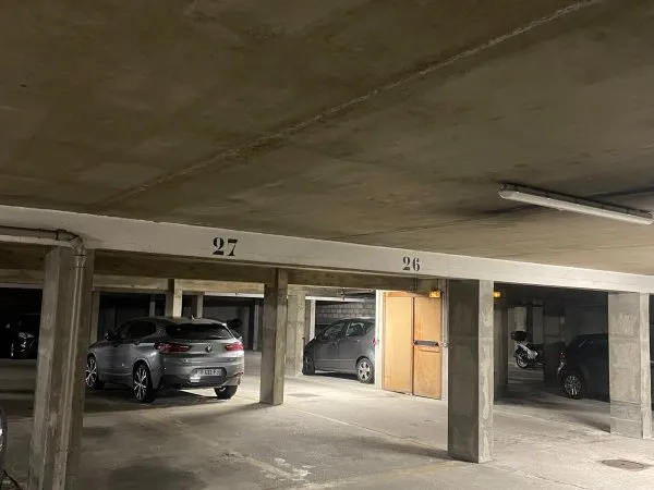 Loue place de parking