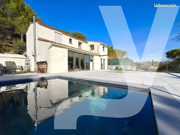 Villa 4 pièces 170 m²