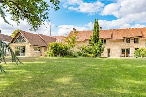 Villa 18 pièces 700 m²