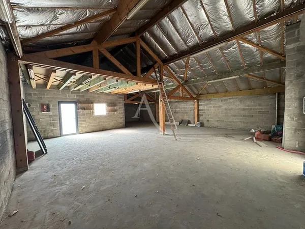 Bureaux 1 pièce 100 m²