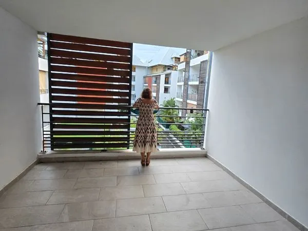 Appartement t2 48m2+varangue 12m2