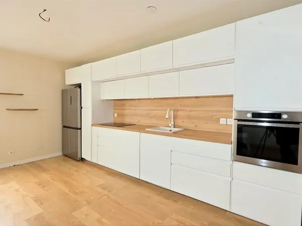 MAUGUIO Appartement T3 - résidence - 60 m2 jardin + terrasse + garage