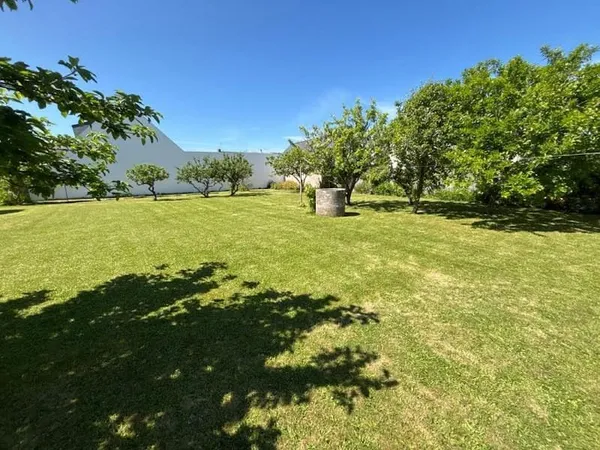 Terrain 599 m²