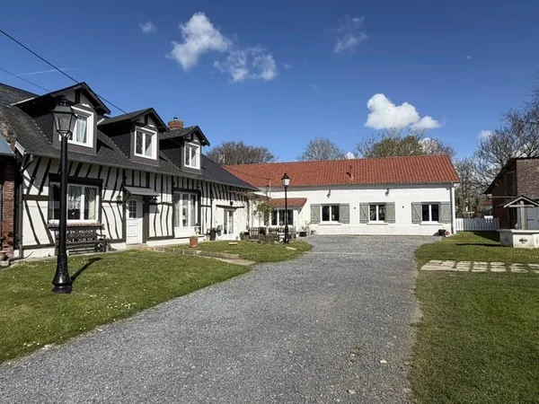 Maison 12 pièces 220 m²