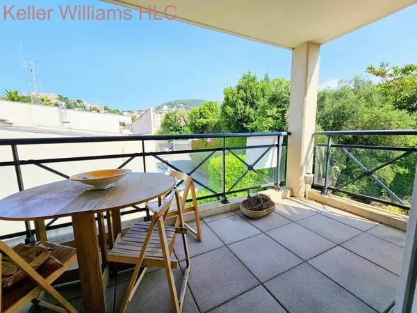 Appartement 3P avec balcon et parking - Grasse