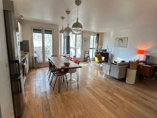 Appartment charme 3 chambres parking balcon