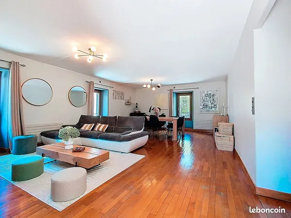 Duplex 5 pièces 148 m²