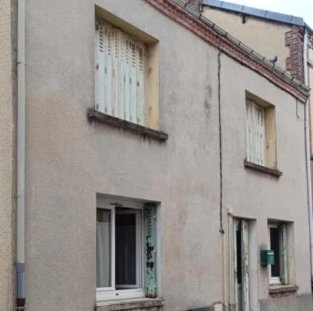 MAISON COMPRENANT DEUX APPARTEMENTS CENTRE VILLE