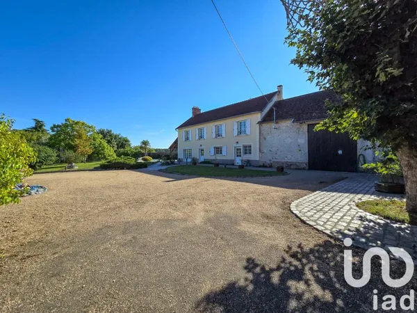Maison 8 pièces 238 m²