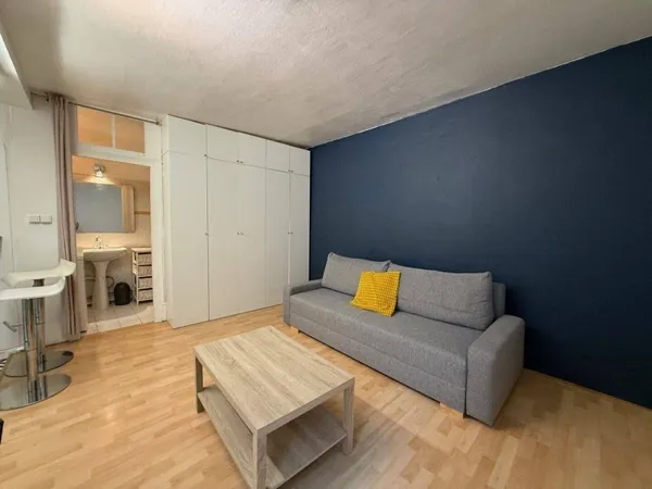 Studio 1 pièce 25 m²