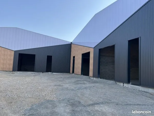 Local d'activité 281 m²