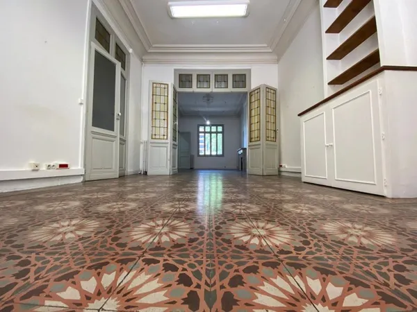 Perpignan WILSON t3 / 4 dans immeuble bourgeois cour de 50m2