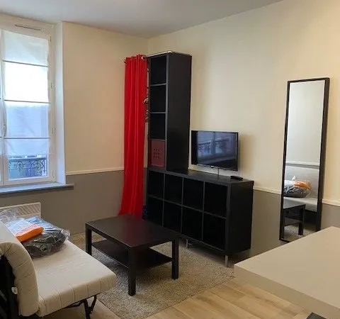 Studio meuble 18m2, derriere la gare, 430 charges comprises