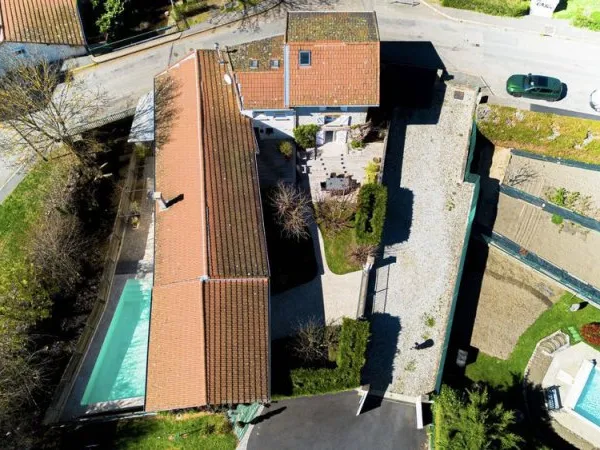 MAISON DE 218.19 M2 - TERRASSES - PISCINE - GARAGE - LE CHAMBON FEUGEROLLES