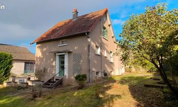 Pavillon sur sous-sol de 107 m2, 4 chambres, garages et jardin clos de 716 m2