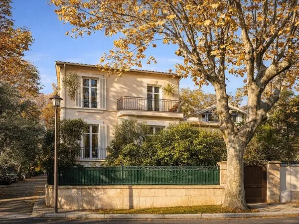 Le Cannet Tivoli appartement duplex 123 m2 (108m2 carrez) de charme dans maison bourgeoise