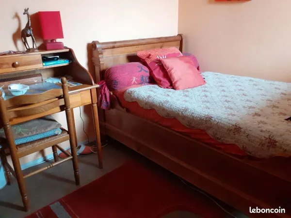 Propose chambre meublée famille accueil