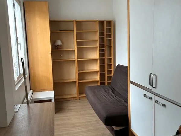 Location de studio a l'année la rochelle