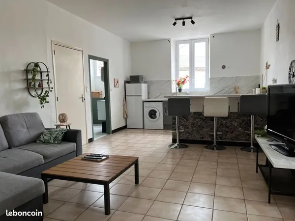 Appartement lumineux Type 2 meublé