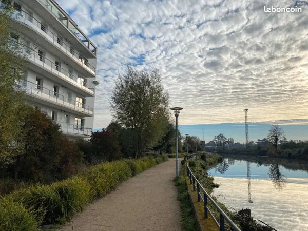 T3 meublé avec balcon + garage - Quartier calme de Rennes