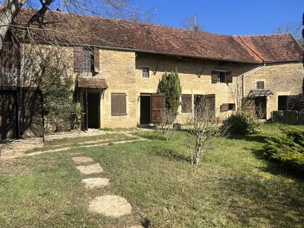 Belle situation avec vue. Maison de caractère.