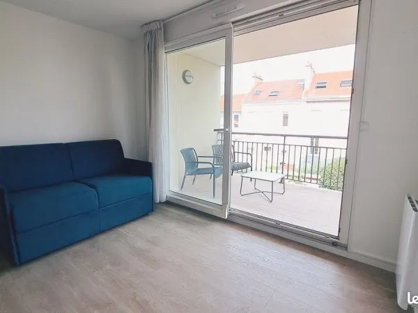 Studio meublé avec terrasse centre-ville