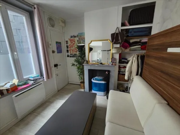 AU COUER DU VIEUX LILLE - STUDETTE DE 14 M2 PARFAITEMENT AMENAG