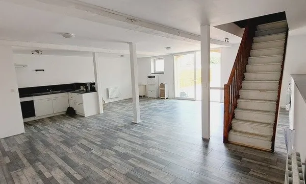 Dpt Charente Maritime (17), à vendre MATHA centre ville maison P4