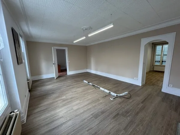 Bureau 3 pièces 56 m²