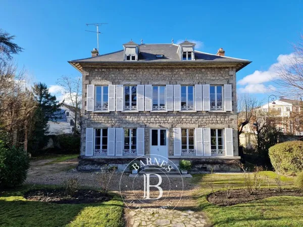 L'Isle-Adam (95) - Maison Bourgeoise - Dépendance et Piscine