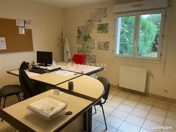 Bureaux 151 m²