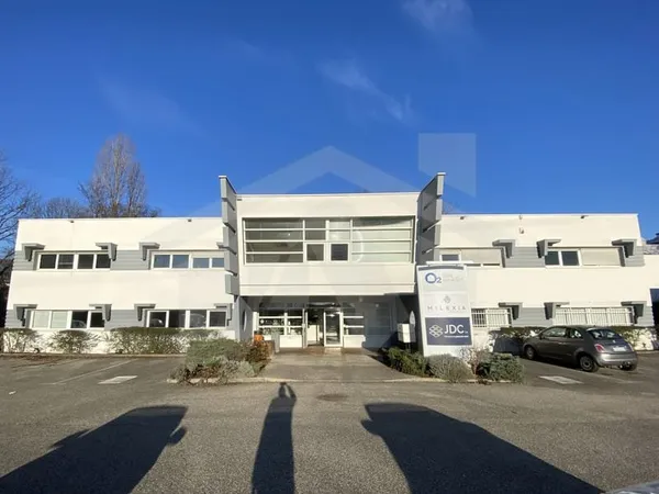 IMMEUBLE DE BUREAUX A MONTBONNOT SAINT MARTIN