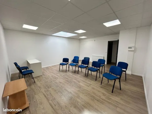 Local Bureau 32m2 Seynod Annecy