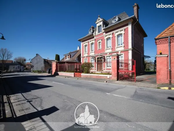 Maison 9 pièces 207 m²