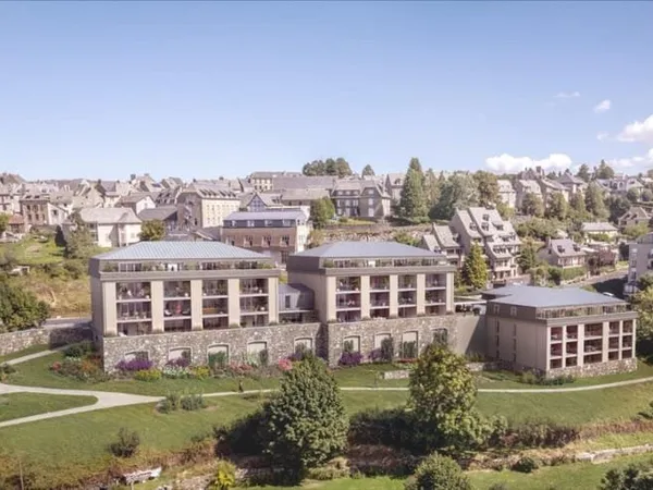 LAGUIOLE, Splendide Type avec Grande Terrasse, Ascenseur et