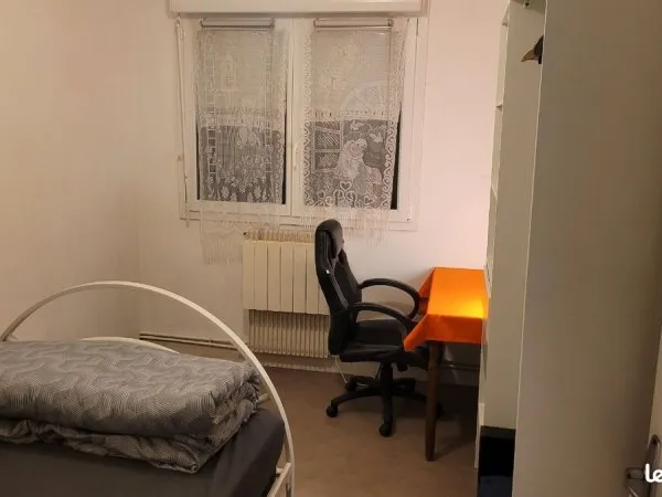 Chambre équipée a louer