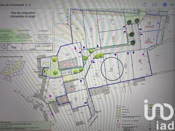 Terrain 319 m²