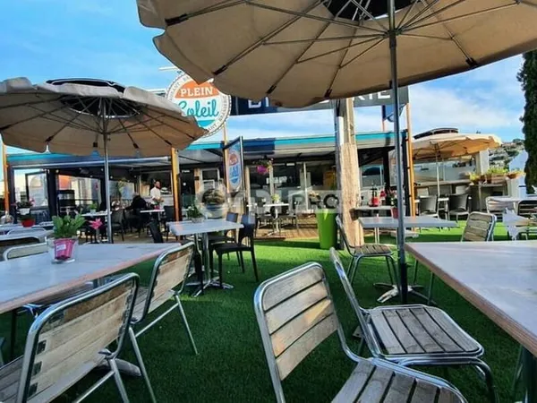 Fonds de commerce 64 m²