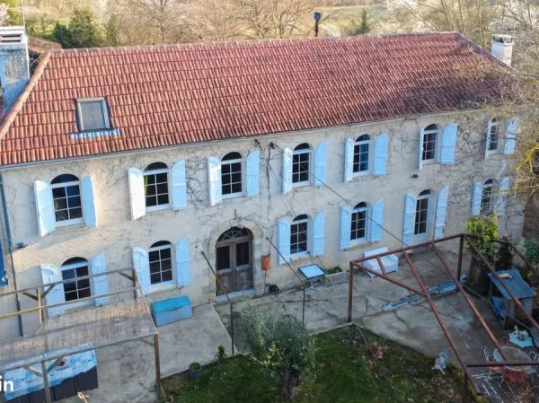 Propriété 10 pièces 380 m²
