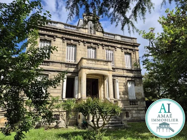 Très belle maison bourgeoise à rénover