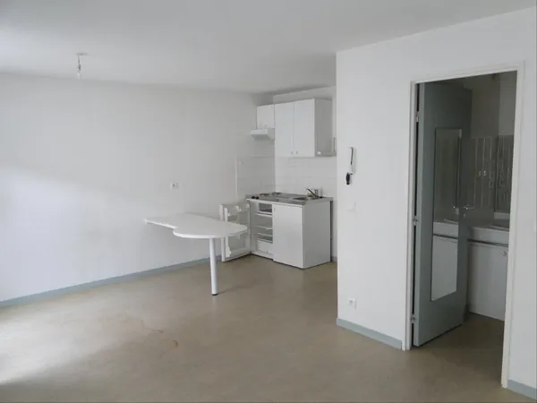 Studio 1 pièce 28 m²