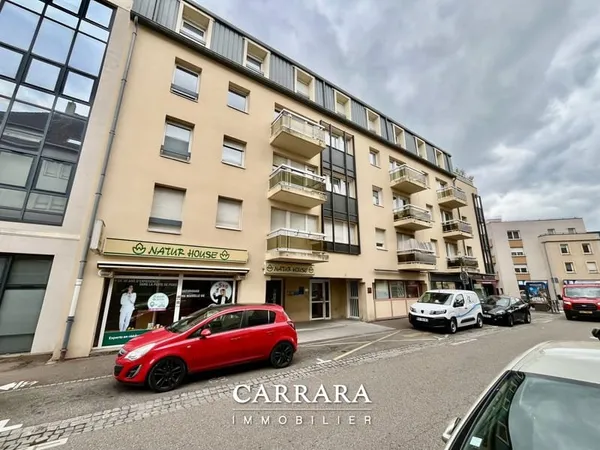 Appartement F3, lumineuse, centre-ville, avec balcon