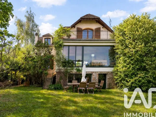 Maison 6 pièces 205 m²