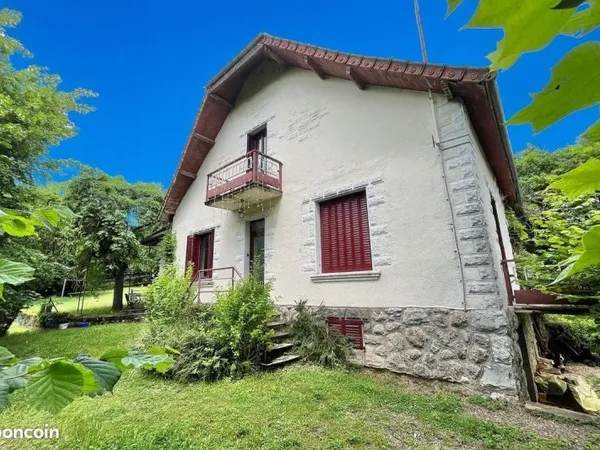 Maison 7 pièces 151 m²