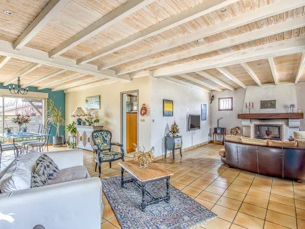 Maison 7 pièces 180 m²