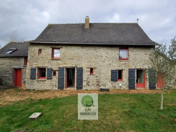 LONGERE rénovée 157m² - 6 PIECES - 4 CHAMBRES - 1 BUREAU -  LA COUYERE
