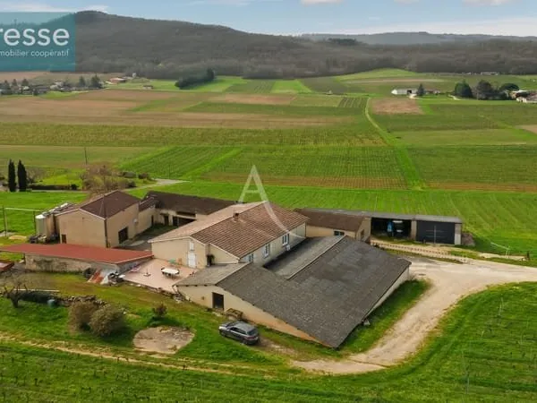 Domaine privé de 16 hectares. Élégance, nature et art de vivre
